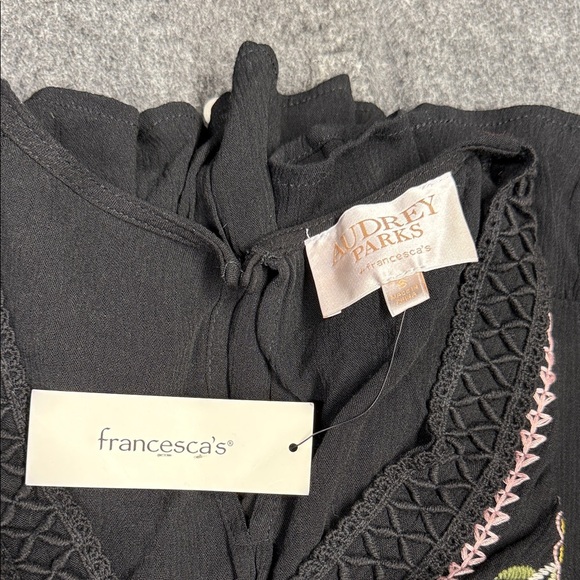 Chic Black Floral Embroidered Dress - Picture 6 of 6